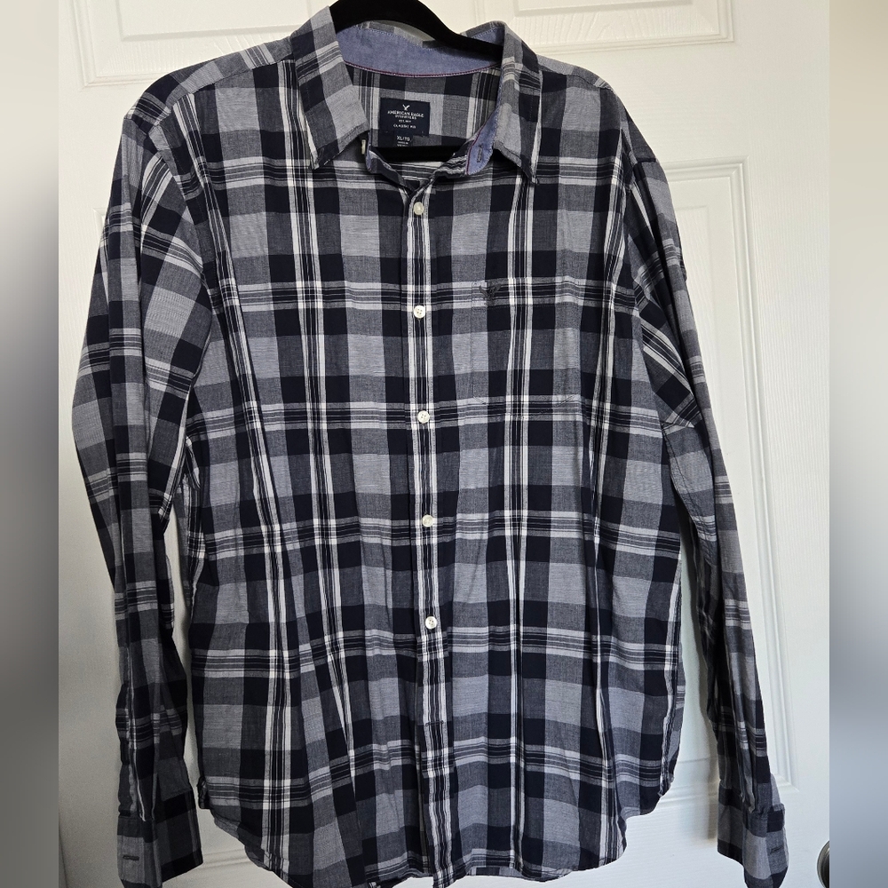 American eagle button shirt. XL